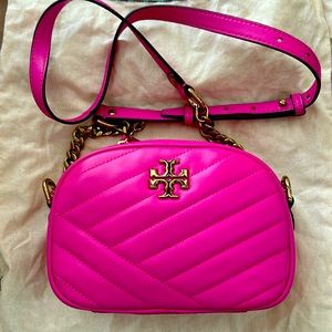 Gently used Tory Burch Kira Chevron Camera bag
